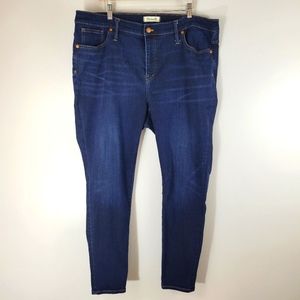 MADEWELL 9" Mid-Rise Skinny Jeans in Larkspur Wash: TENCEL Denim Edition